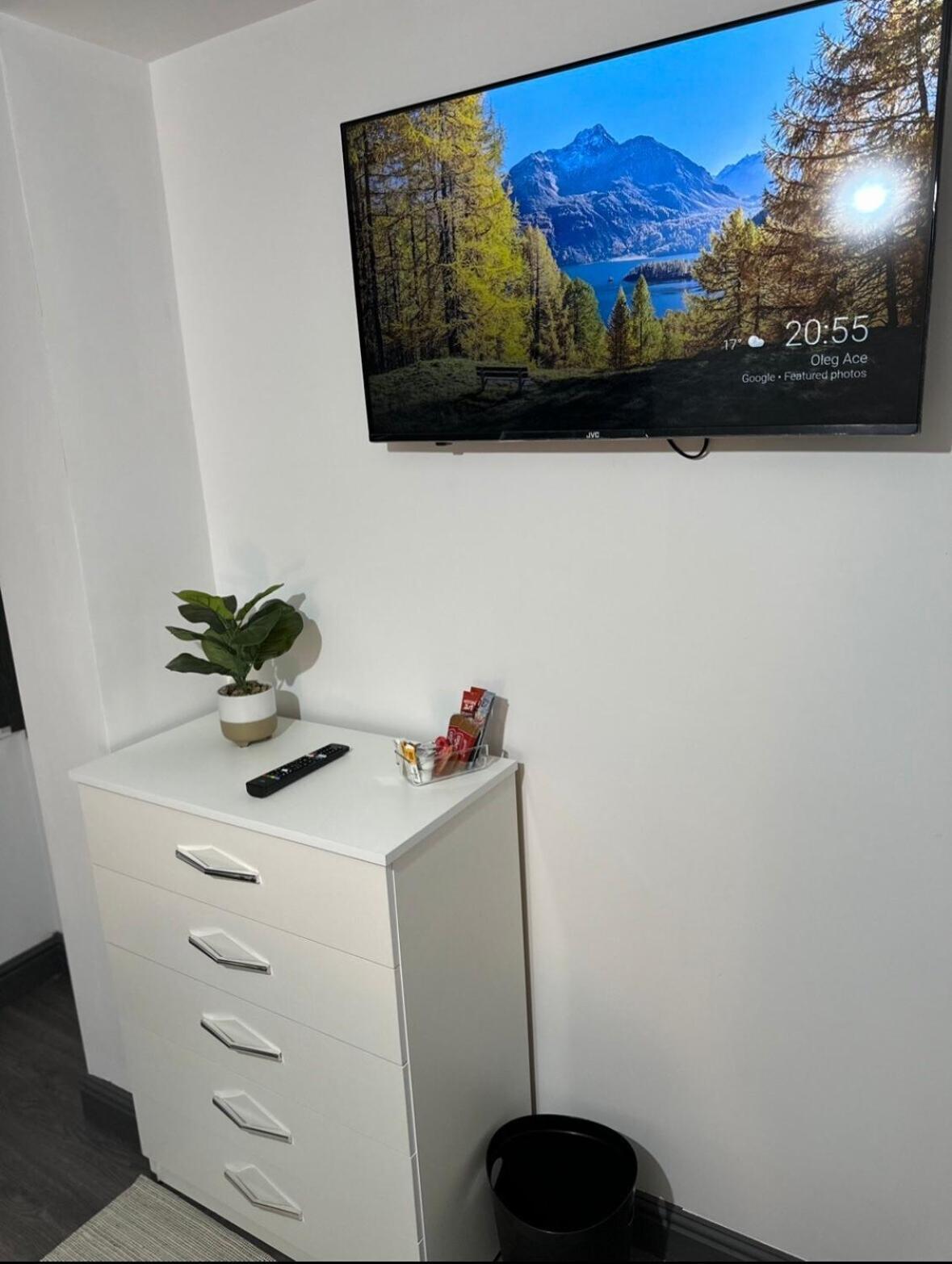 The Little Oaks Apartment เบอร์มิงแฮม ภายนอก รูปภาพ