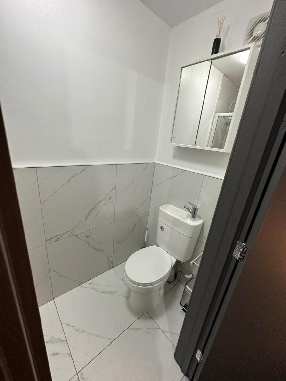 The Little Oaks Apartment เบอร์มิงแฮม ภายนอก รูปภาพ