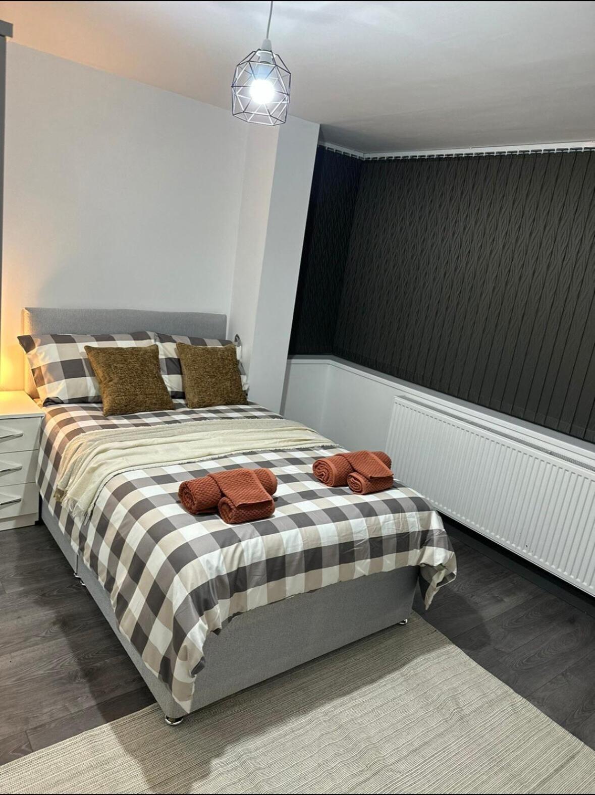 The Little Oaks Apartment เบอร์มิงแฮม ภายนอก รูปภาพ