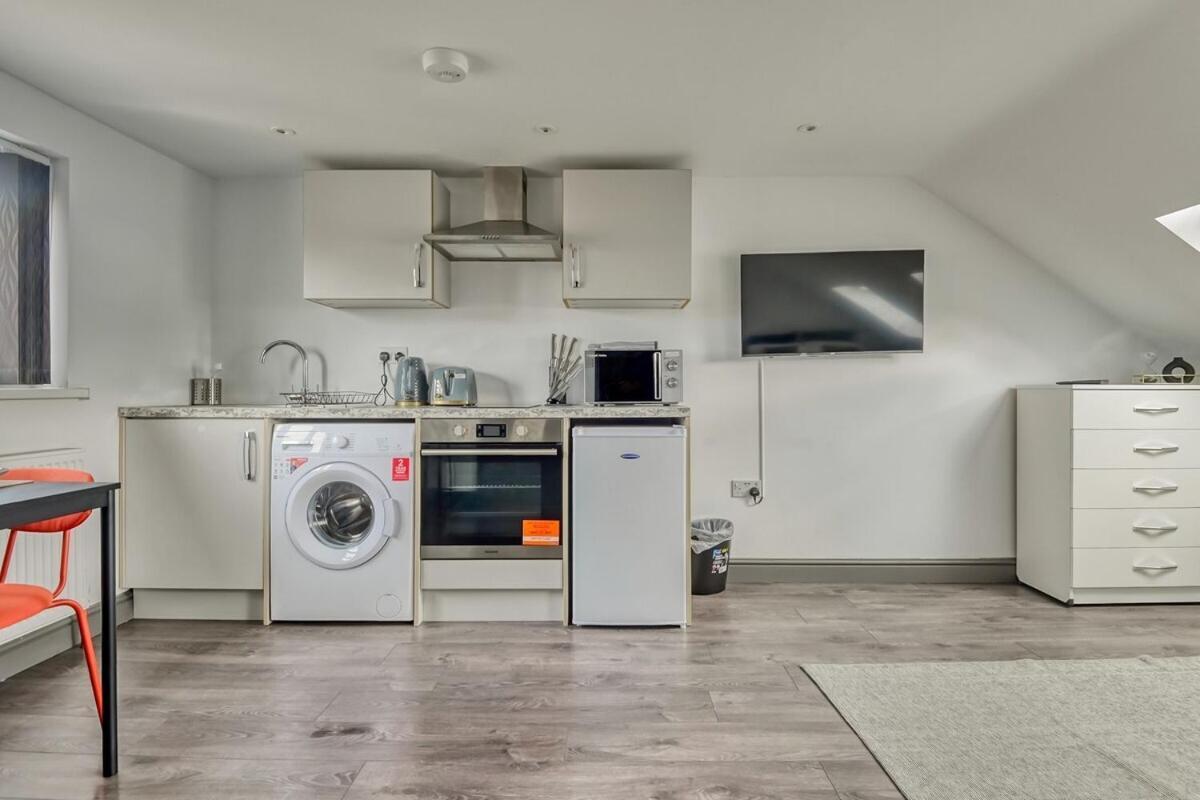 The Little Oaks Apartment เบอร์มิงแฮม ภายนอก รูปภาพ