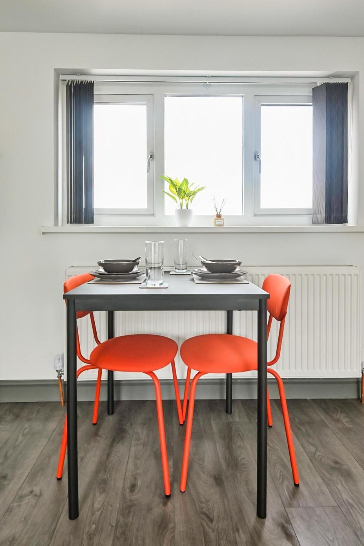 The Little Oaks Apartment เบอร์มิงแฮม ภายนอก รูปภาพ