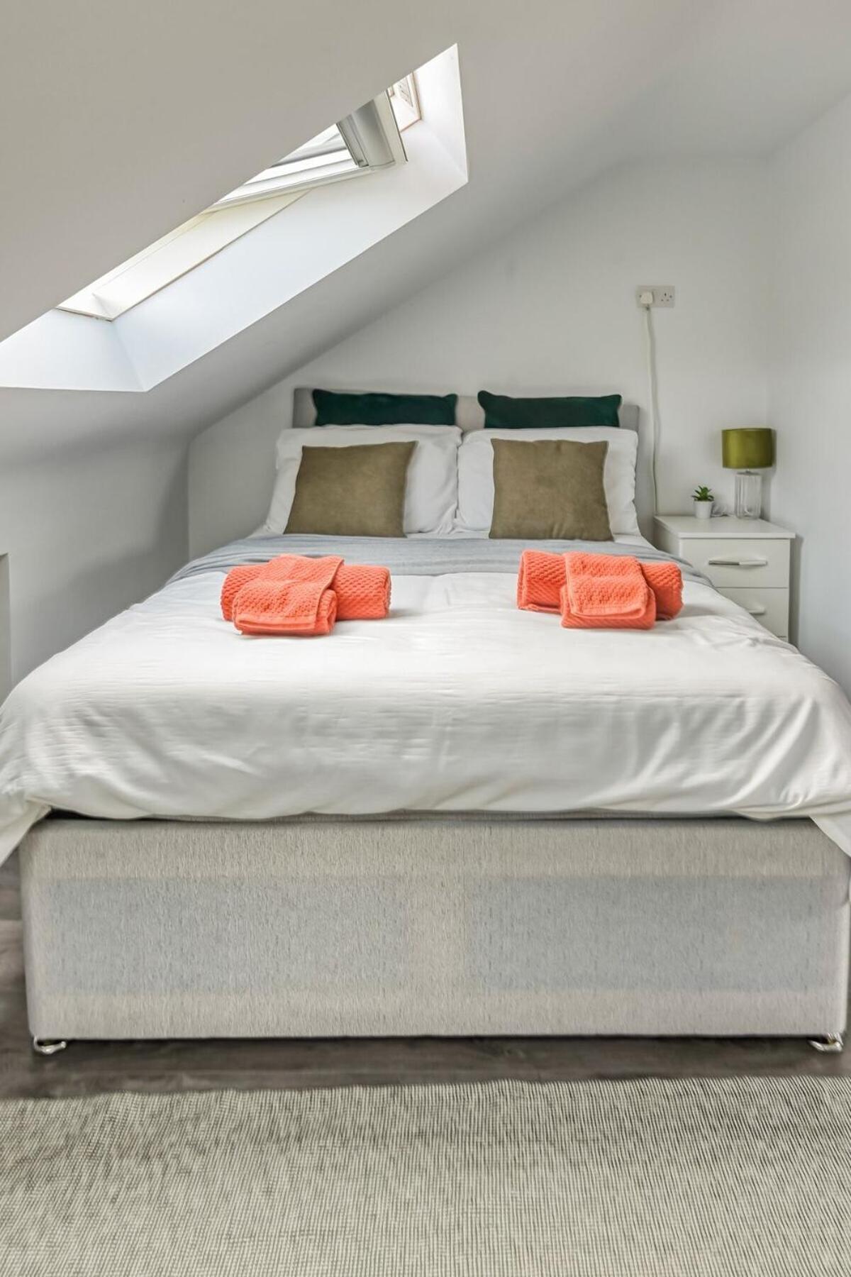 The Little Oaks Apartment เบอร์มิงแฮม ภายนอก รูปภาพ