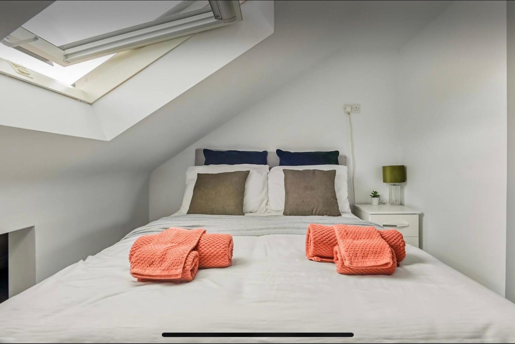 The Little Oaks Apartment เบอร์มิงแฮม ภายนอก รูปภาพ