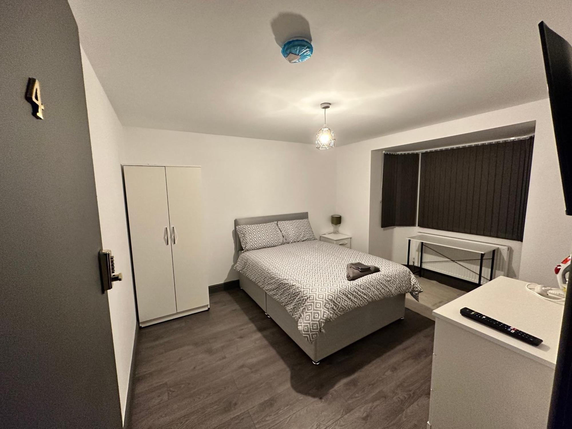 The Little Oaks Apartment เบอร์มิงแฮม ภายนอก รูปภาพ